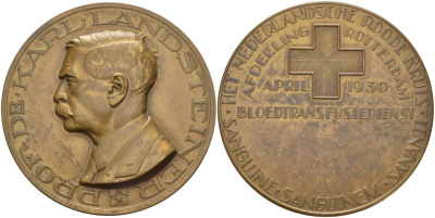 Нидерланды медаль ND профессор, доктор Карл Ландштейнер (1868-1943), лауреат Нобелевской премии, за открытие групп крови, нидерландское общество Красного креста, пеликан, диаметр 50 мм.  бронза 1089-5-31