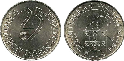 Португалия 25 эскудо 1984 10 лет Революции KM 623 медно-никель UNC 4577-741