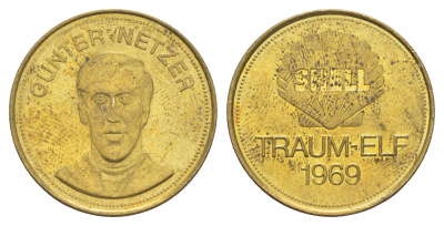 Германия жетон Shell - Dream Team Германии - Гюнтер Нетцер 1969 диаметр 26 мм, вес 5 гр сталь плакированная латунью 4175-743